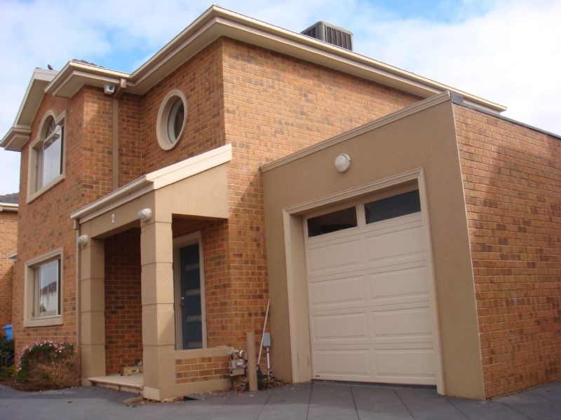 2/135 Hinrichsen Drive, Hallam VIC 3803