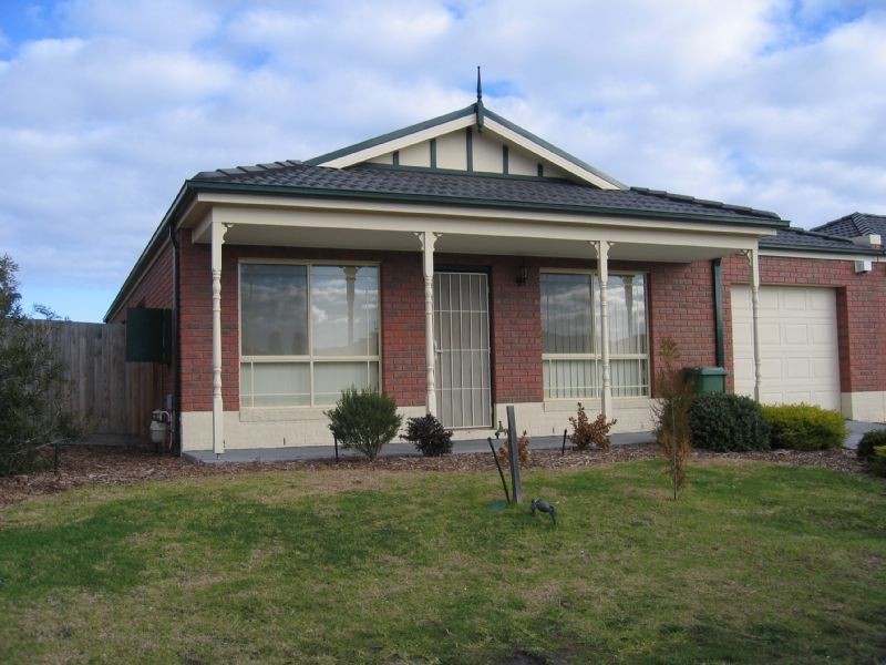 21 Strabane Way, Hampton Park VIC 3976