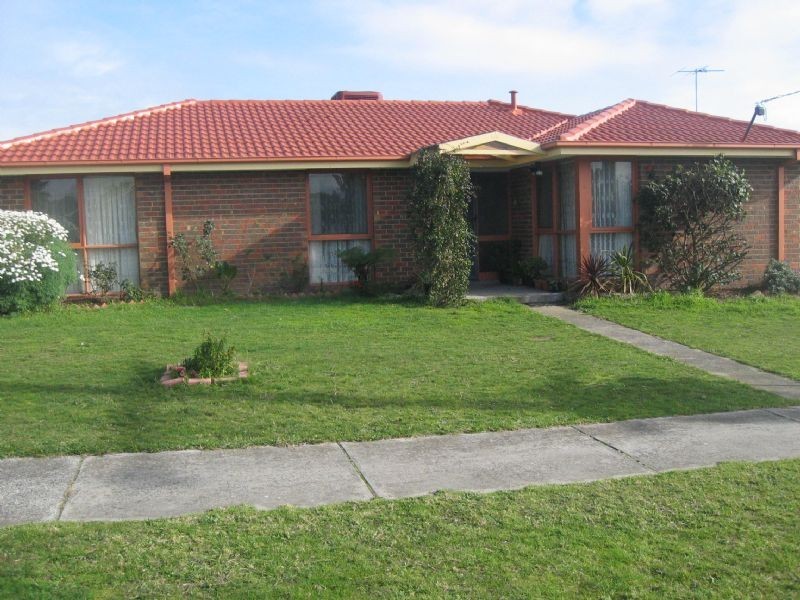 24 Hawking Ave, Hampton Park VIC 3976