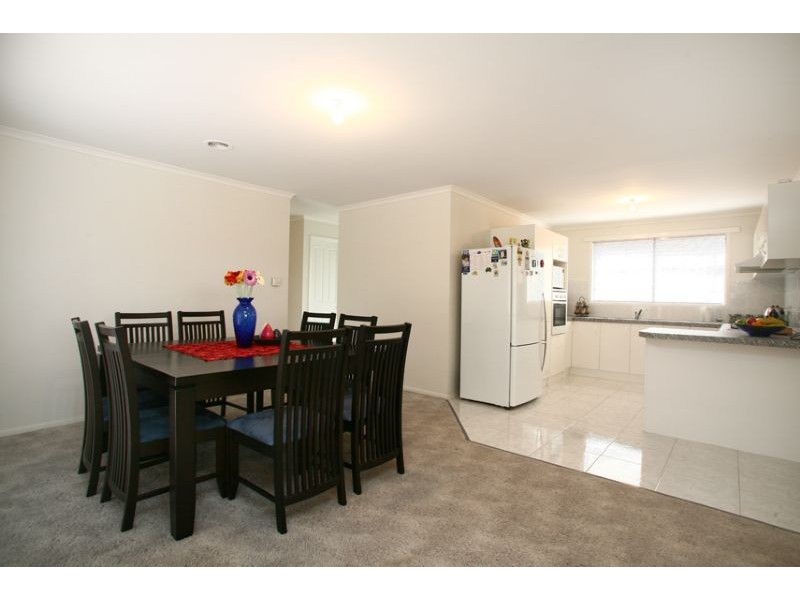 35 KAROONDA WAY, Hampton Park VIC 3976