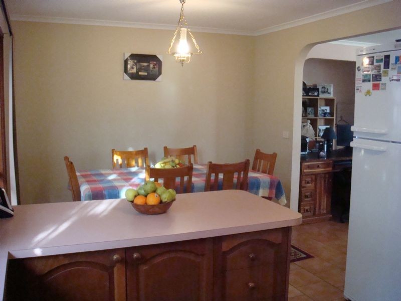 16 Sarah Place, Hampton Park VIC 3976