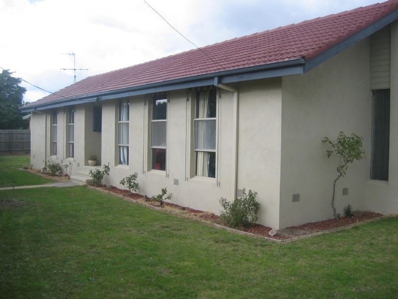 2 Highland Avenue, Hampton Park VIC 3976