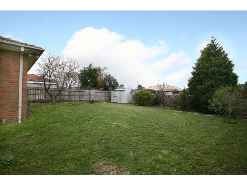 8 Harvey Ct, Hampton Park VIC 3976