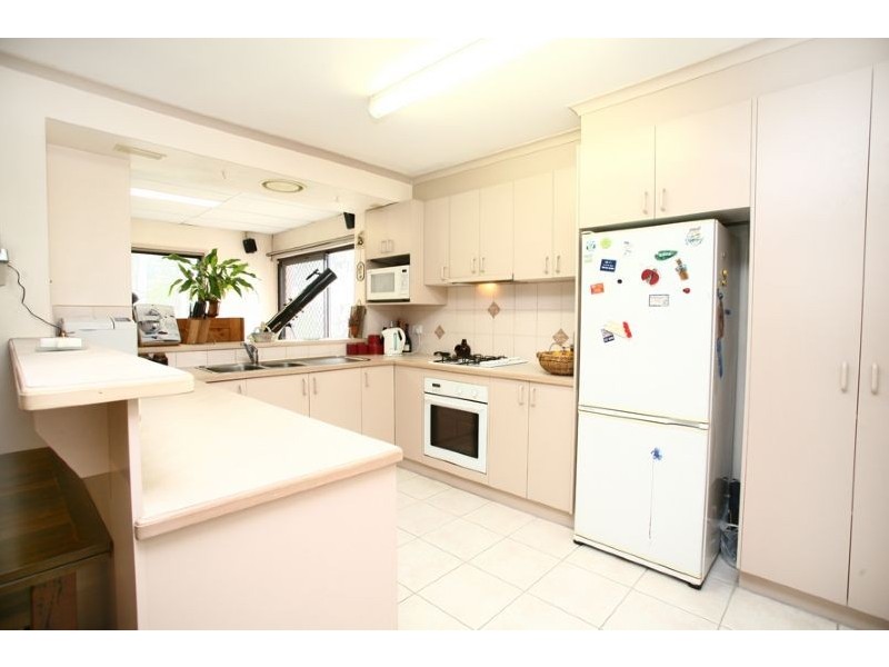 17 Sinclair Court, Hampton Park VIC 3976