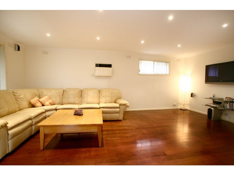 Unit 2/19 View Street, Hampton Park VIC 3976