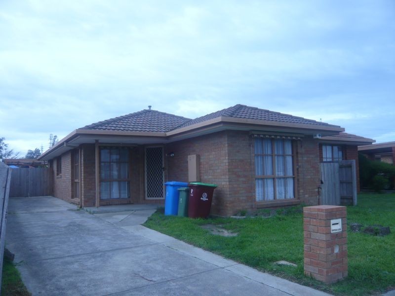 9 Kirkwood Crescent, Hampton Park VIC 3976