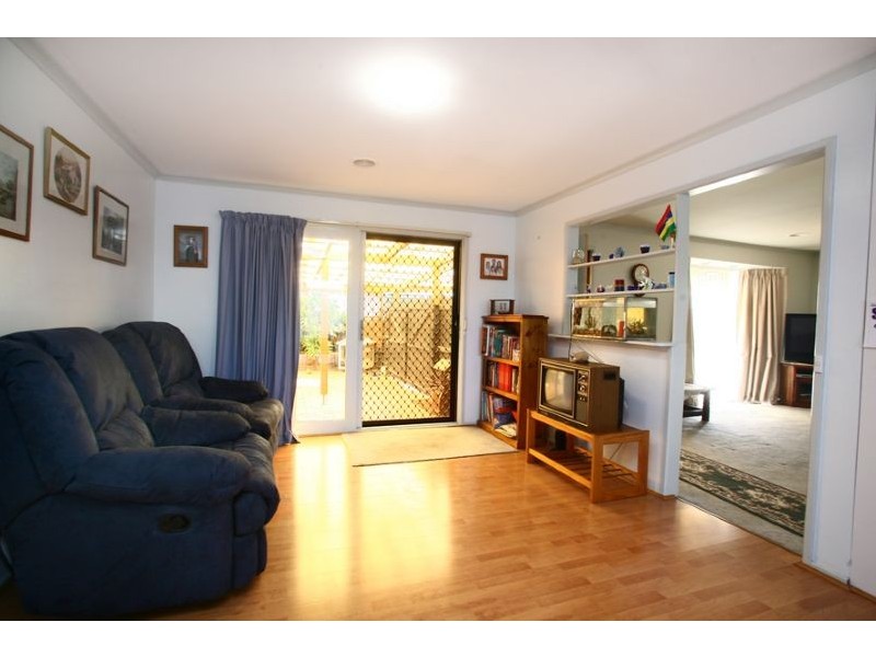 13 Isaac Edey Place, Hampton Park VIC 3976