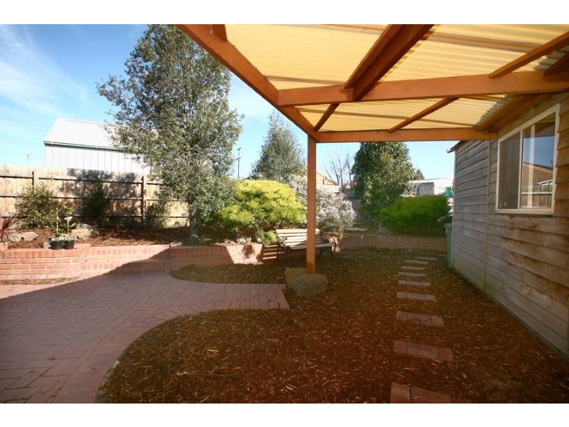13 Isaac Edey Place, Hampton Park VIC 3976