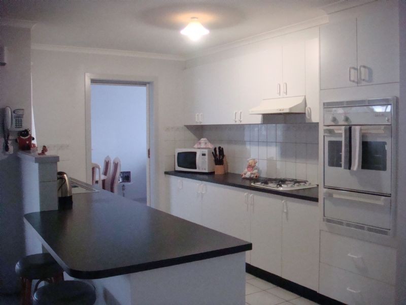 33 Horizon Boulevard, Hampton Park VIC 3976