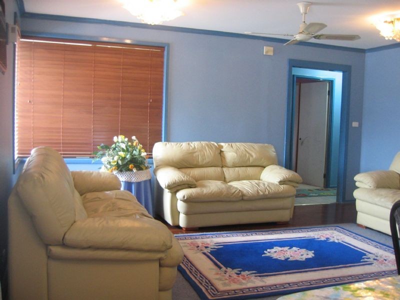 44 Greenvalley Cres, Hampton Park VIC 3976