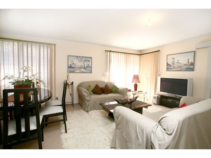 22 Edeys Run, Hampton Park VIC 3976