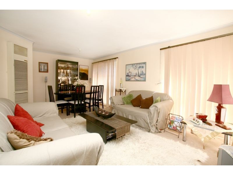 22 Edeys Run, Hampton Park VIC 3976
