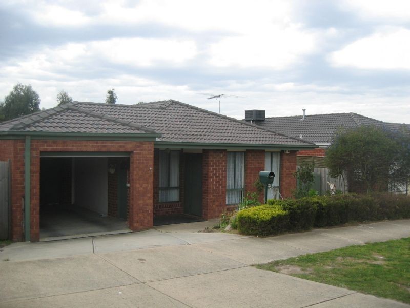 15 Redwood Avenue, Hampton Park VIC 3976