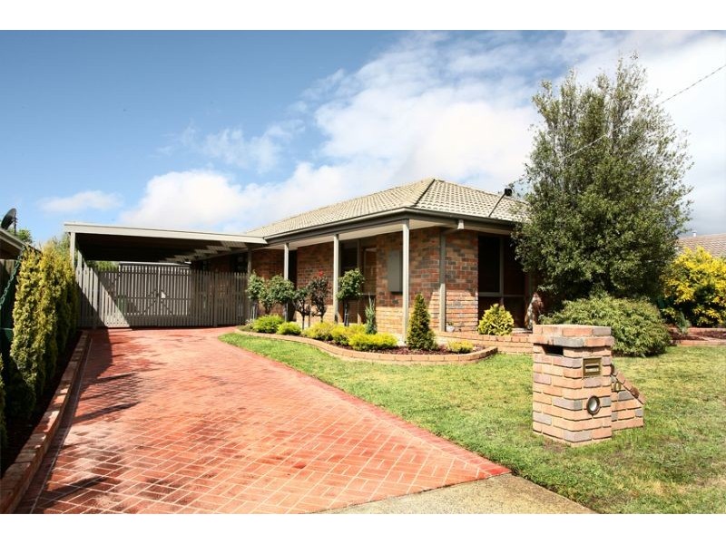10 Bradley Ct, Hampton Park VIC 3976