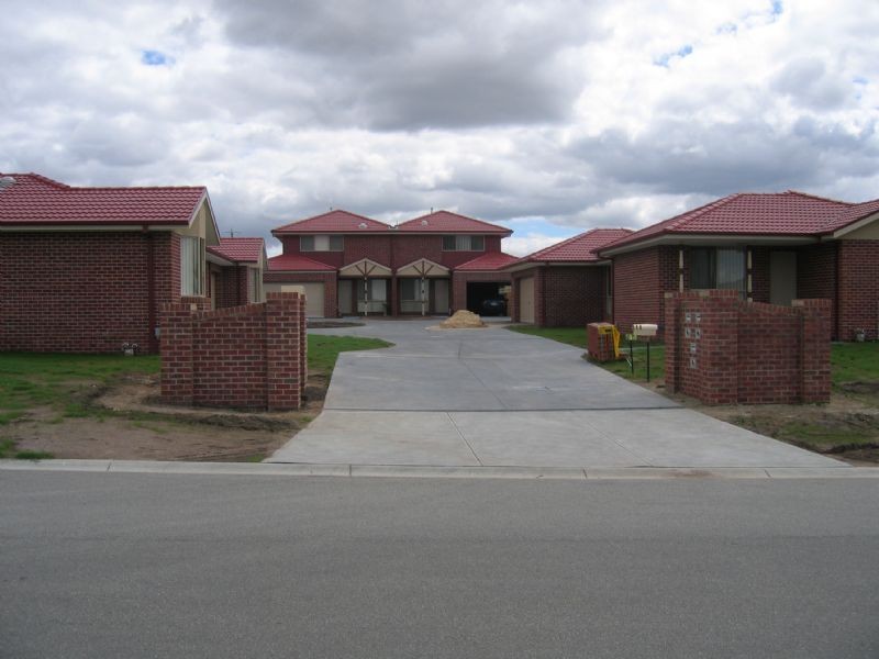 7/14-16 Karoonda Way, Hampton Park VIC 3976