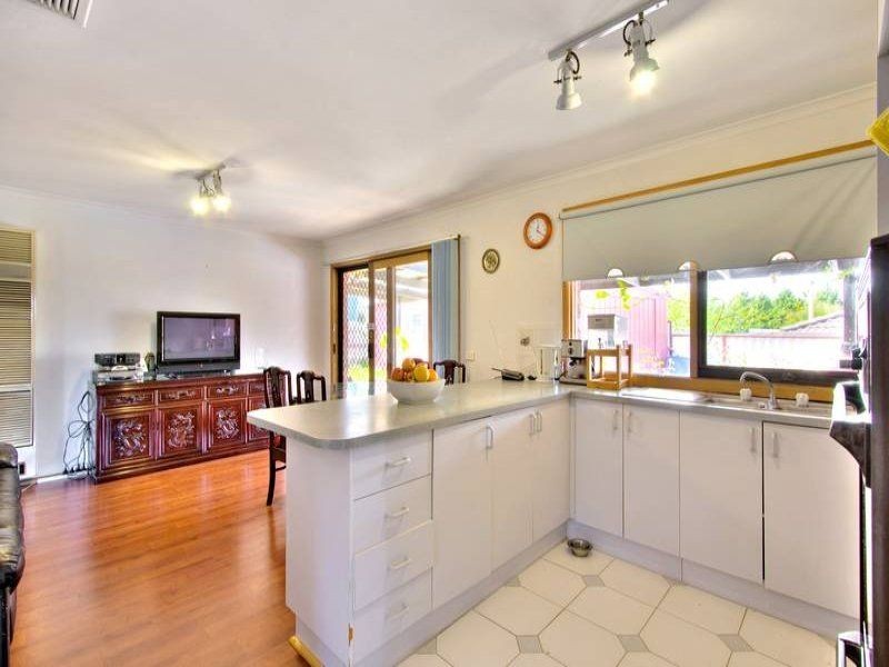 4 Gleneadie Close, Hampton Park VIC 3976
