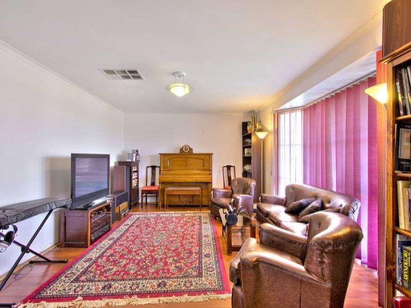 4 Gleneadie Close, Hampton Park VIC 3976