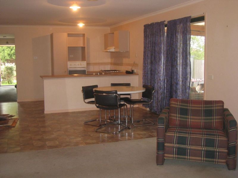 12 Greenhill Rise, Hampton Park VIC 3976