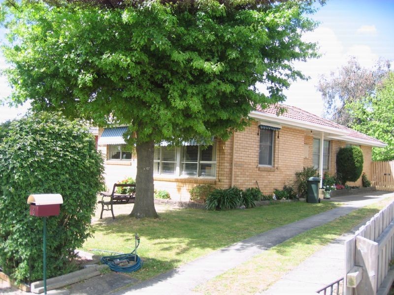 6 Ribbon Court, Frankston VIC 3199
