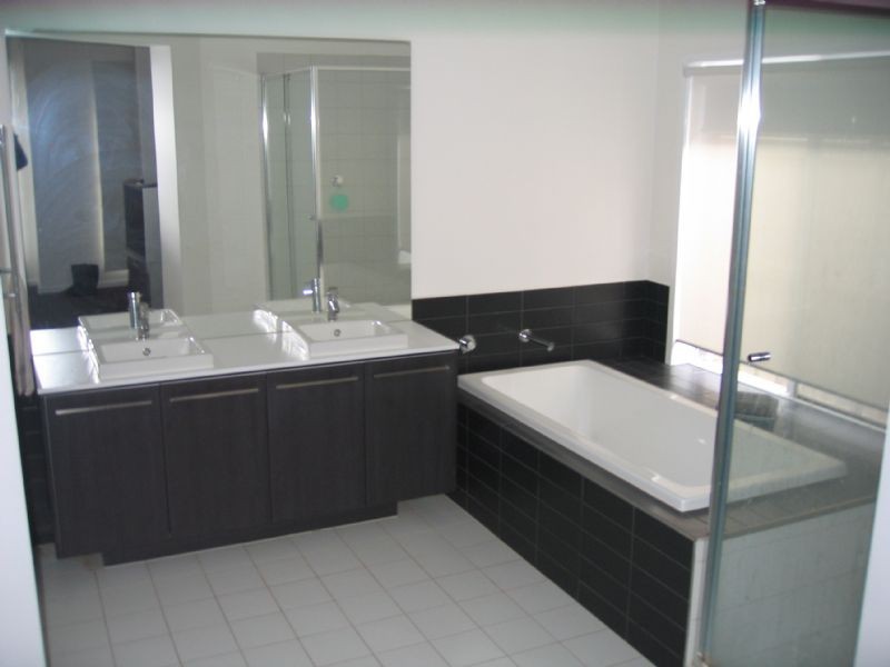 19 Saltbush Avenue, Lyndhurst VIC 3975