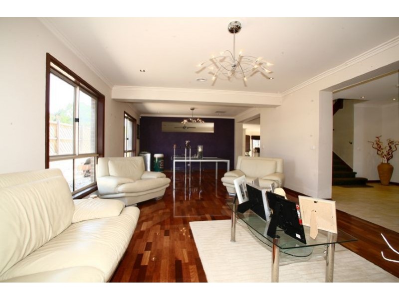 2 Caversham Terrace, Lynbrook VIC 3975