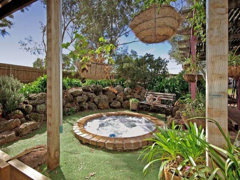 5 Peppermint Court, Hampton Park VIC 3976