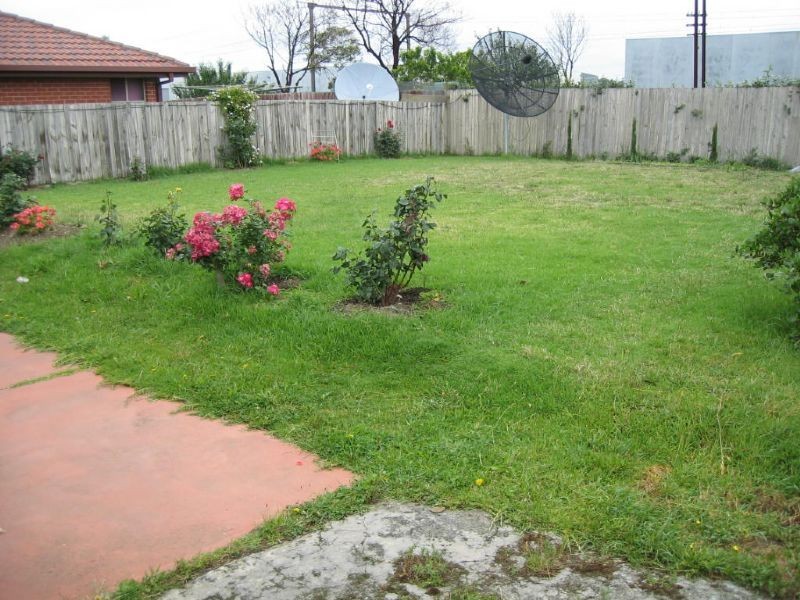 37 Glencairn Ave, Hallam VIC 3803