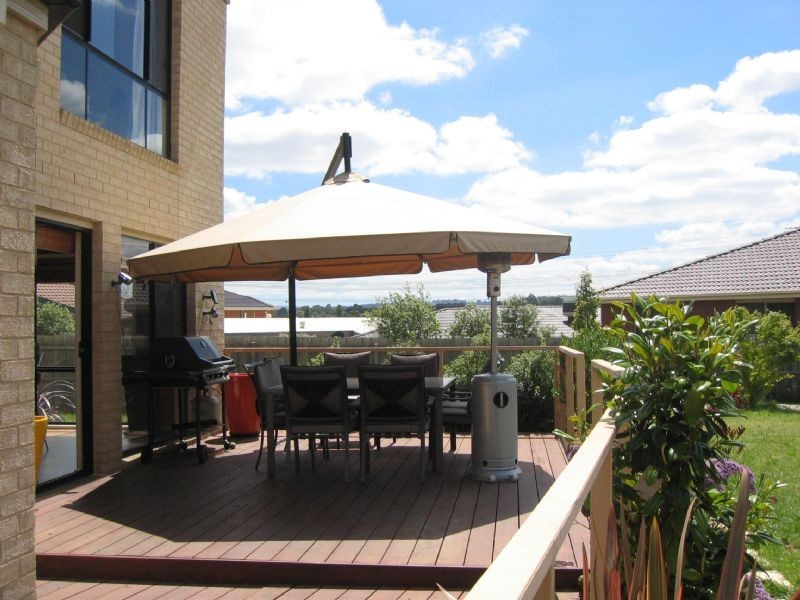 33 Arrino Crescent, Hallam VIC 3803
