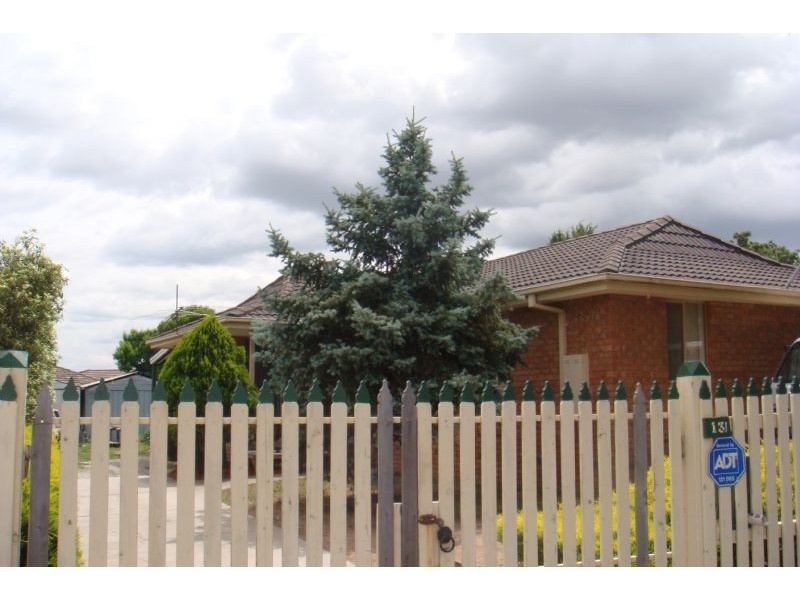 13 Ivan Cres, Hampton Park VIC 3976