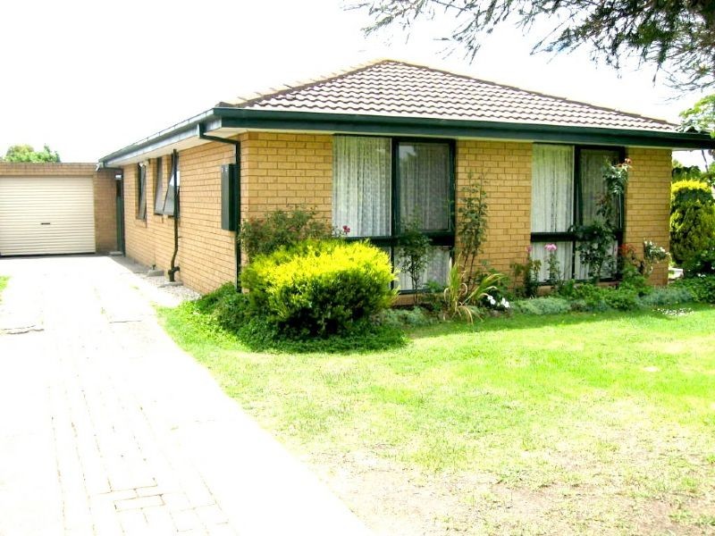 5 Willow Drive, Hampton Park VIC 3976