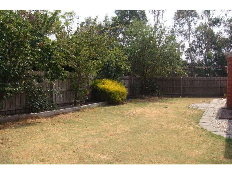 11 Valleyview Rise, Hampton Park VIC 3976