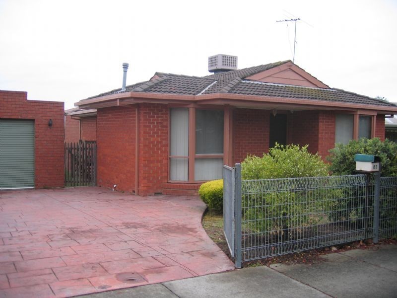 83 Willow Drive, Hampton Park VIC 3976