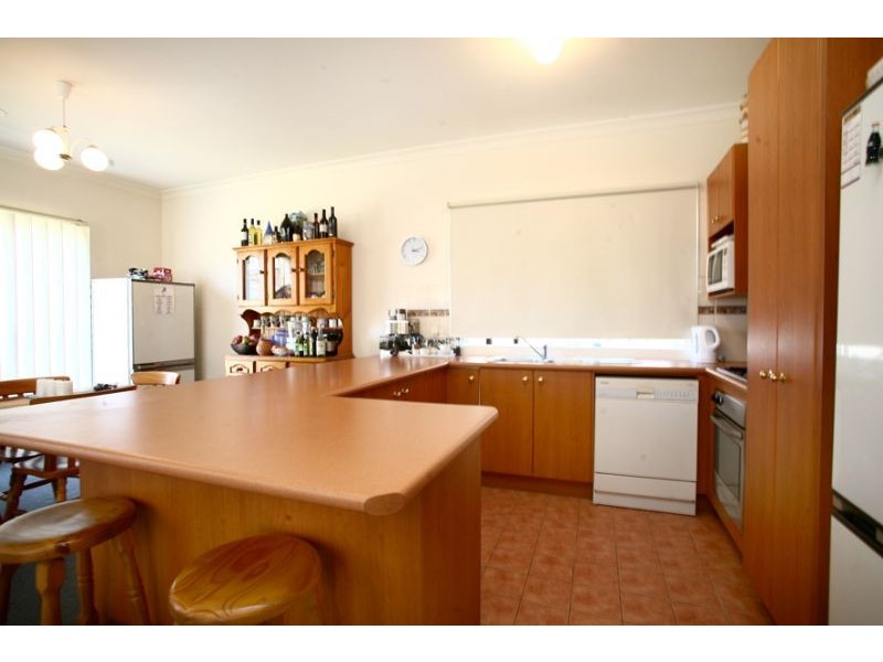 74 Paterson Drive, Lynbrook VIC 3975