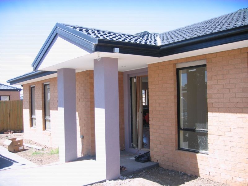 4/64 Grand Central Blvd, Pakenham VIC 3810