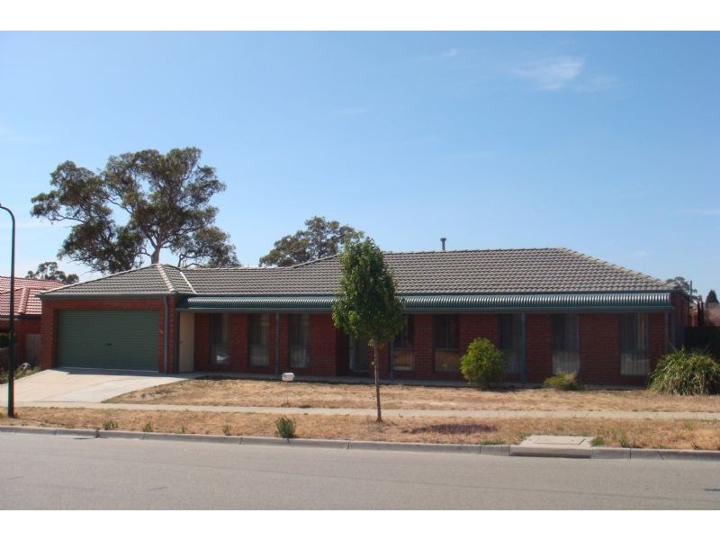 94 Strabane Way, Hampton Park VIC 3976