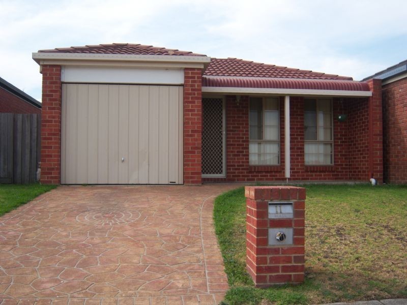 11 Ormond Road, Hampton Park VIC 3976