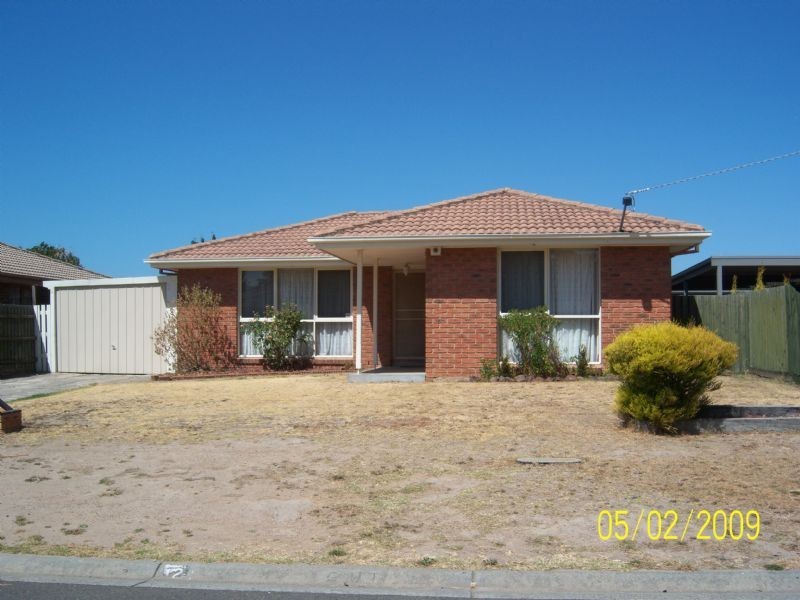 12 Bradley Court, Hampton Park VIC 3976