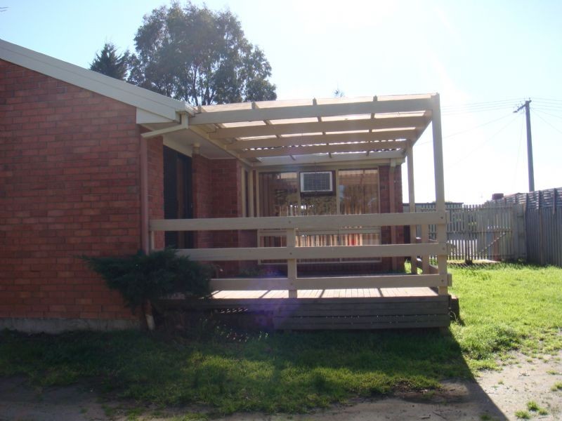 43 Leopold Crescent, Hampton Park VIC 3976