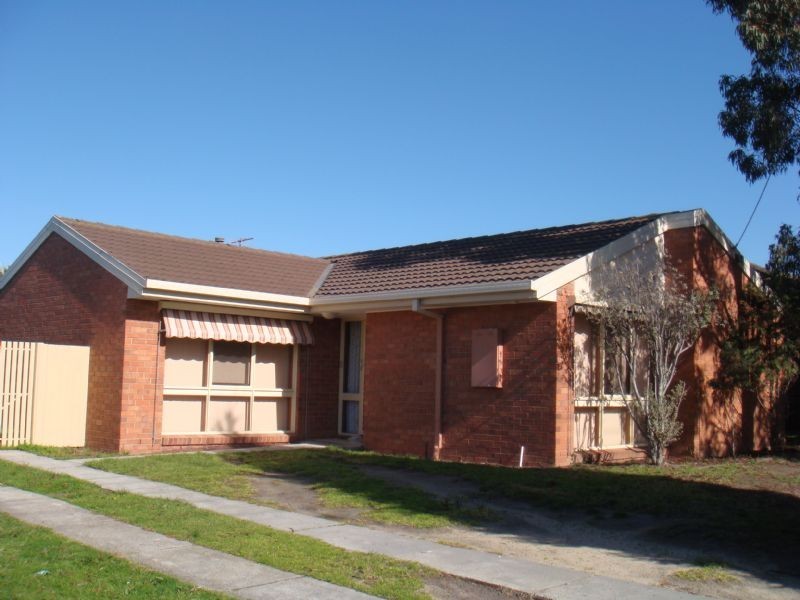 43 Leopold Crescent, Hampton Park VIC 3976