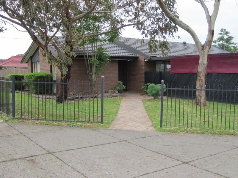 22 Robinson Crescent, Hampton Park VIC 3976