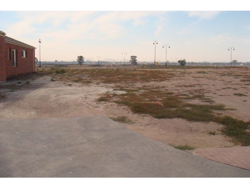 Lot 1014 Balladonia Gum Circuit, Lyndhurst VIC 3975