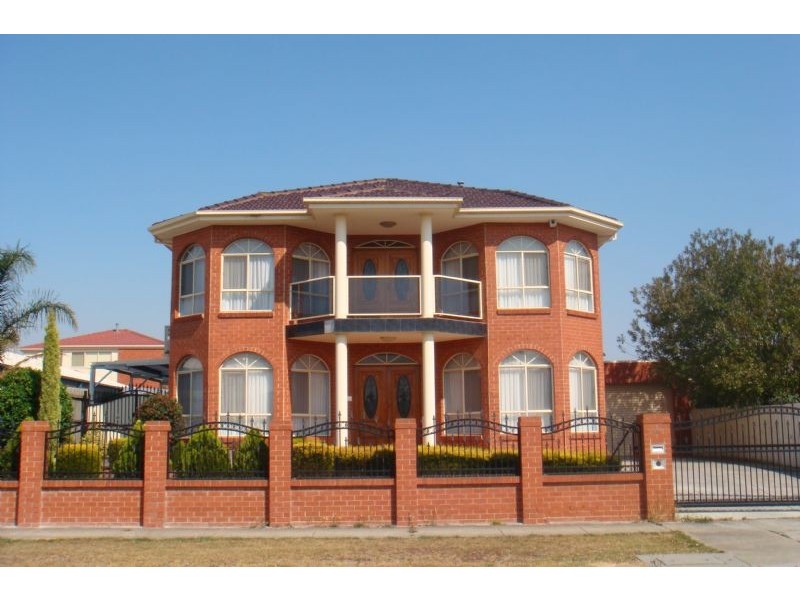 114 Hinrichsen Drive, Hallam VIC 3803