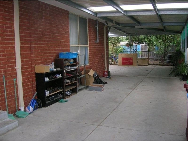 114 Hinrichsen Drive, Hallam VIC 3803