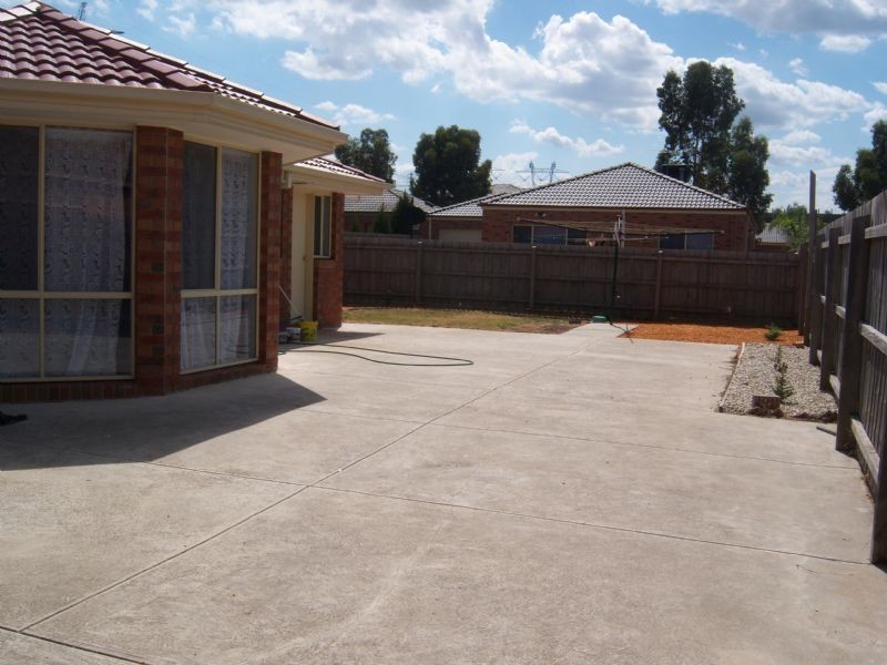 12 Sirens Place, Hallam VIC 3803