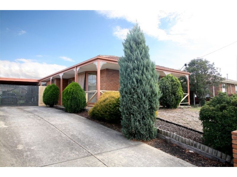 72 Coral Drive, Hampton Park VIC 3976