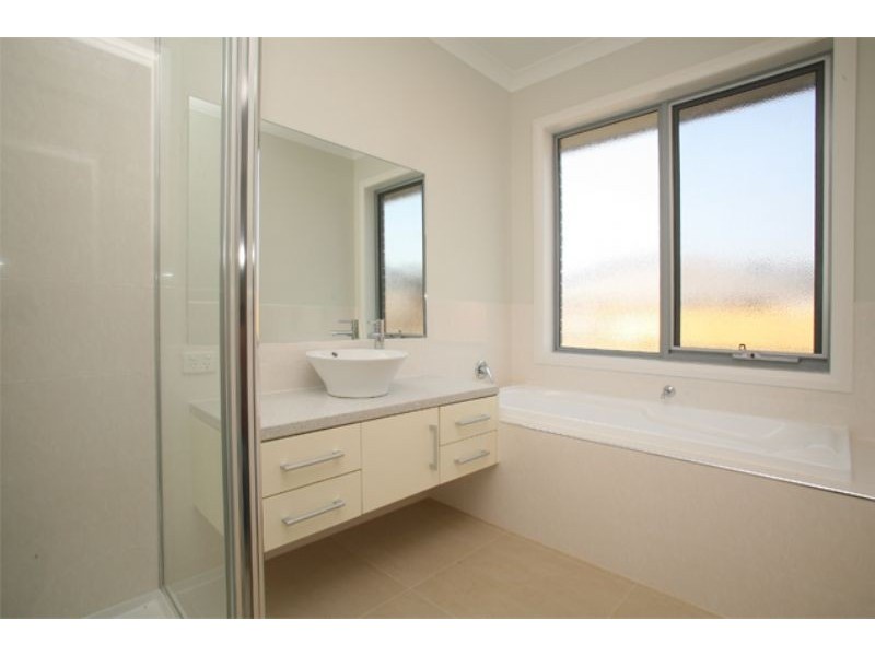 145 Aylmer Road, Lyndhurst VIC 3975