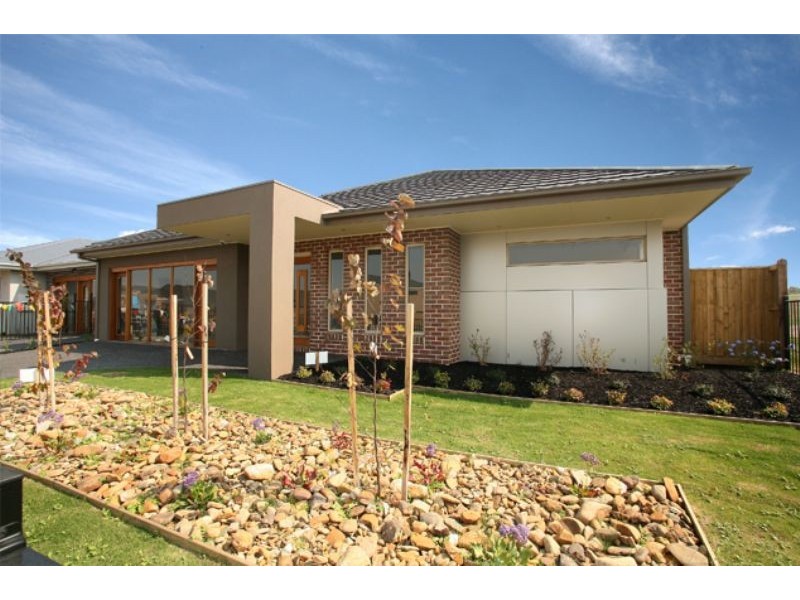 143 Aylmer Road, Lyndhurst VIC 3975