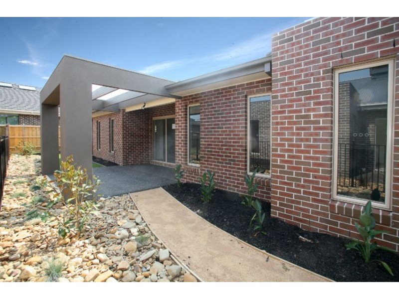 143 Aylmer Road, Lyndhurst VIC 3975