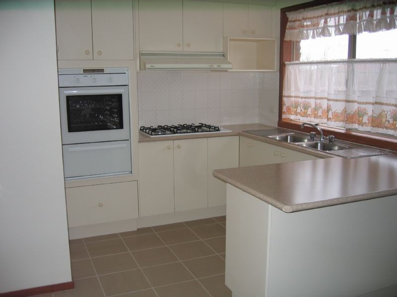 7 Simone Court, Hallam VIC 3803