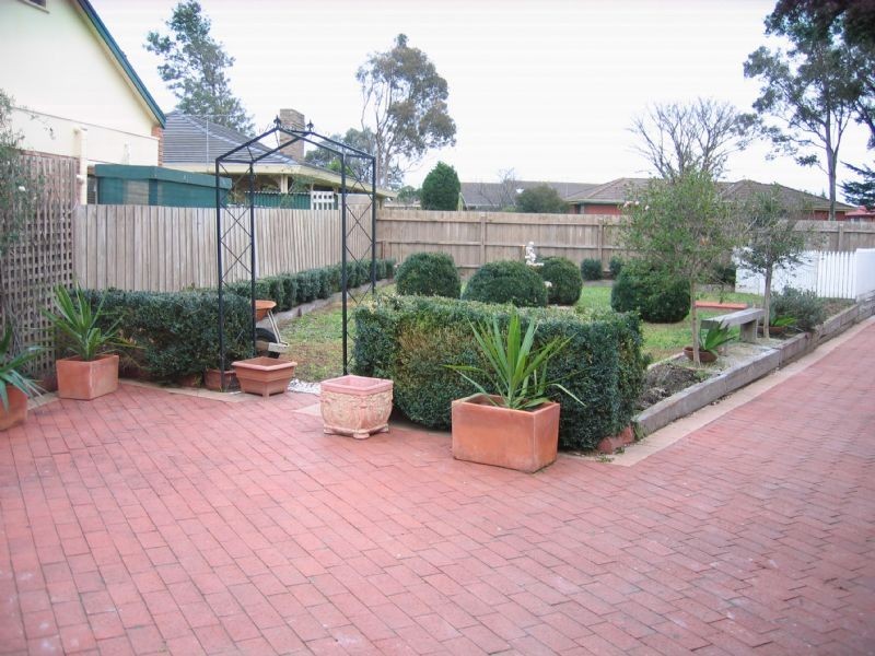 7 Simone Court, Hallam VIC 3803